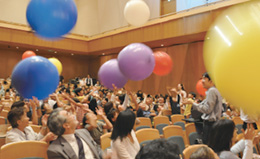 2009年の「三鷹の森 科学文化祭」では、三鷹市芸術文化センターでガリレオ工房のサイエンス・ライブショーが行われた